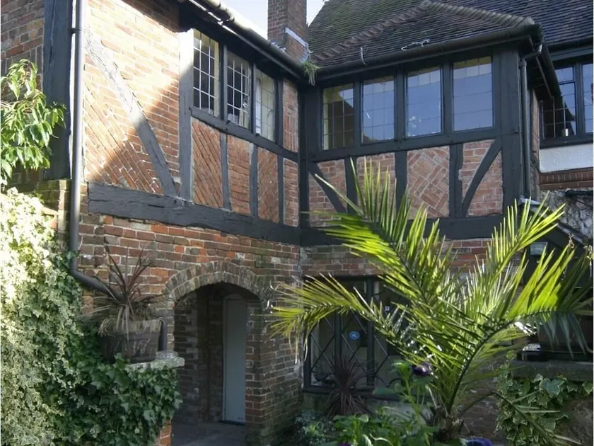 Village House Hotel - Inn - Image 1