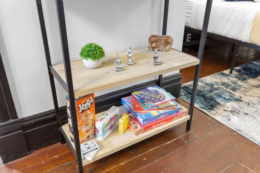 Charming Studio on Cherokee Street - JZ Vacation Rentals - Image 1