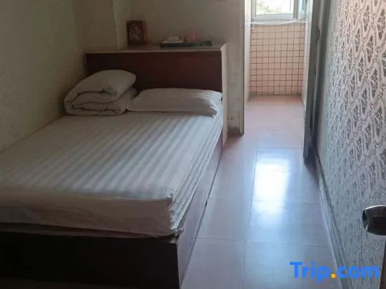 Longchang Hotel - Image 1
