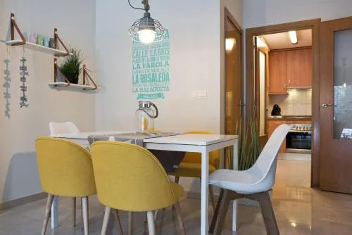 UrbanChic Los Pacos Apartment - Image 1