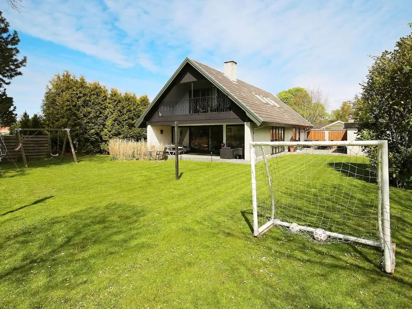 12 Person Holiday Home in Vaeggerlose - Image 1