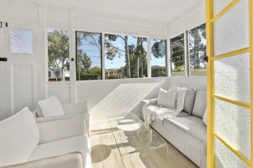 Entire Beach House on Bribie Island - Image 1