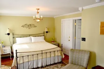 The Bell House Inn - Image 1