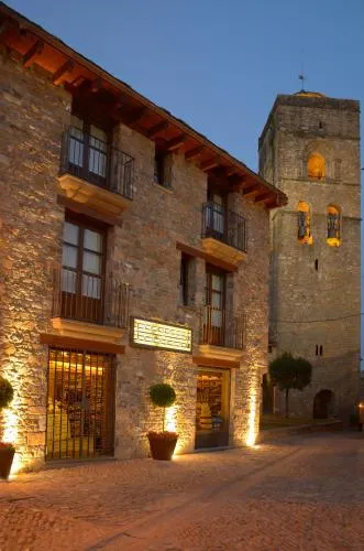 Apartamentos El Palacete de Ainsa - Image 1