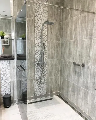 Luxury 3 bedroom Apartment - Image 1