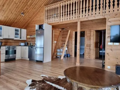 Golden Circle Cottage - Image 1