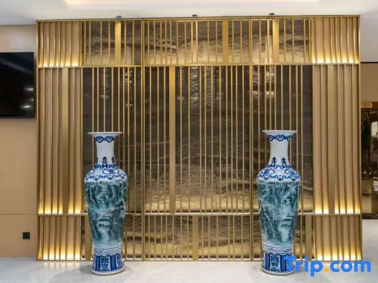 Yizhi Hotel (Fan County Ophthalmology Hospital) - Image 1