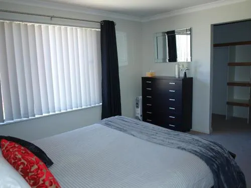 Hamersley Apartment - Image 1