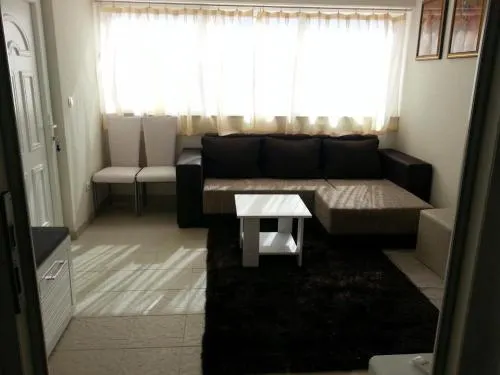 Kartini Apartment - Image 1