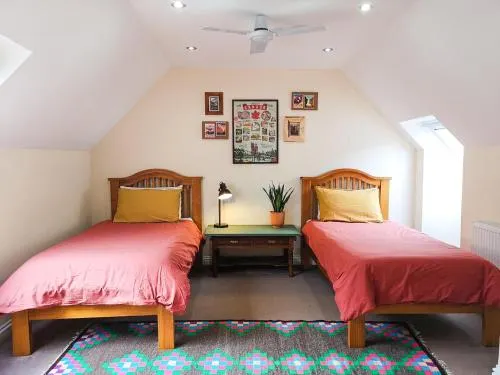 Forest View Bed and Breakfast - Image 1