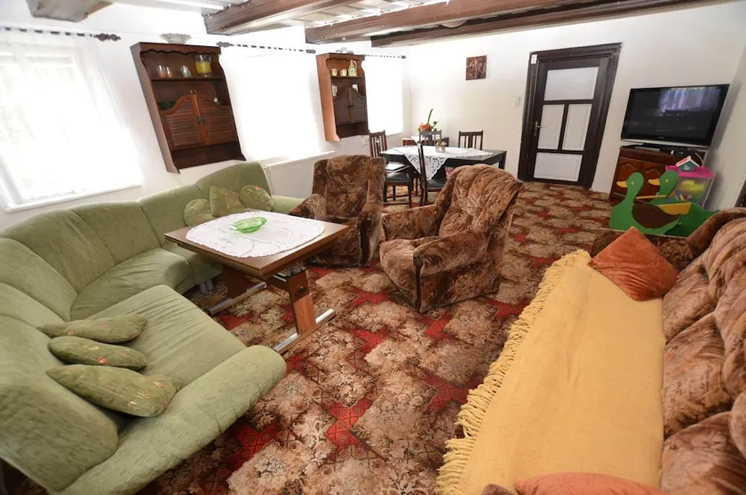 Detached Holiday Home With 5 Bedrooms And Billiards In Northern Bohemia - Image 1