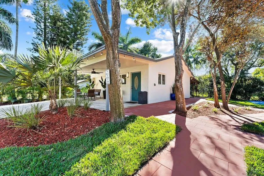 Spacious 8BR w/ Guesthouse + Pool & Tons of Games - Image 1