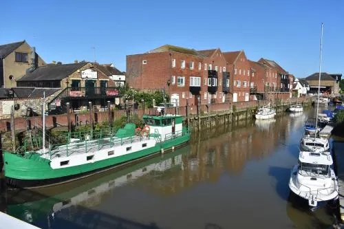Boatyard View - Image 1