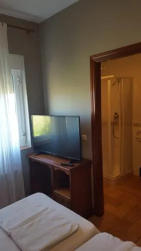 Hostal Master - Image 1