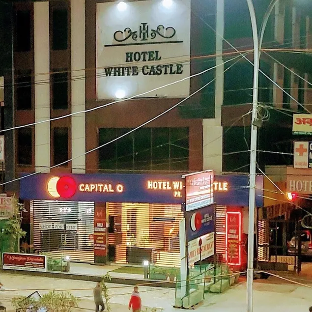 Hotel White Castle - Image 1