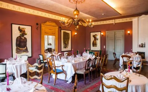 Kau Manor - Image 1