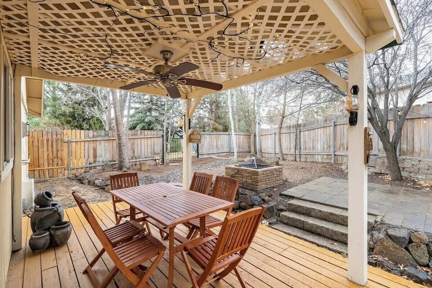 Backyard Oasis Close to Town Fast Wi fi Quiet - Image 1