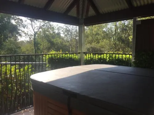 Eatons Hill Hidden Valley Retreat - Image 1