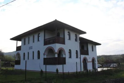 Pensiunea Casa Ungur - Image 1