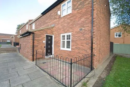 Marlborough Cottage - Image 1