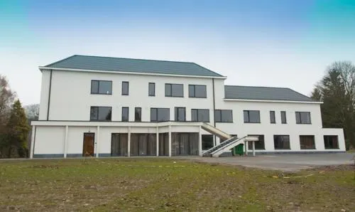 Hotel Het Leeuwenhof - Image 1