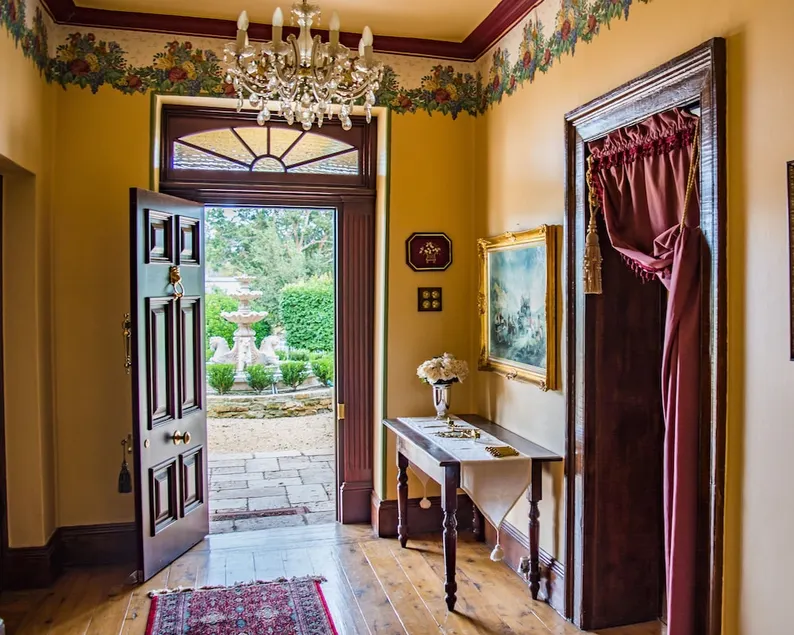 Segenhoe Inn Bed and Breakfast - Image 1