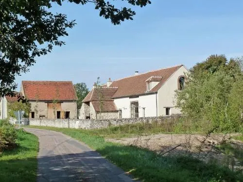 Farms in Braize for 10 people with 4 rooms Ref. 645094 - Image 1