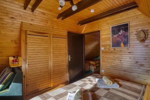 Bonidesa House With Whirlpool Happy Rentals - Image 1