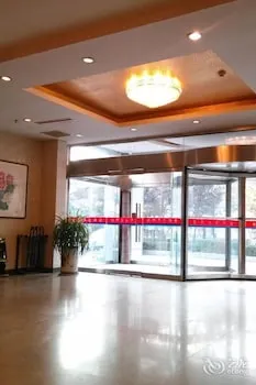 Qingdao Zhuhui Business Hotel - Image 1