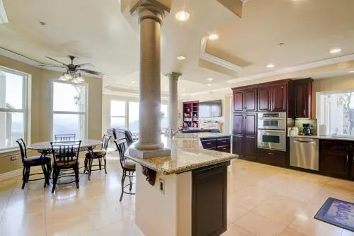 The Wine Country Villa - Image 1