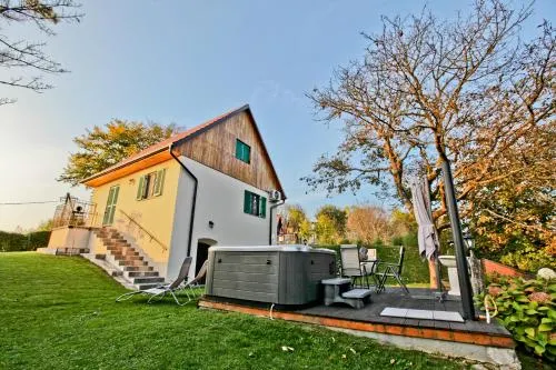 Vila Loni - Image 1