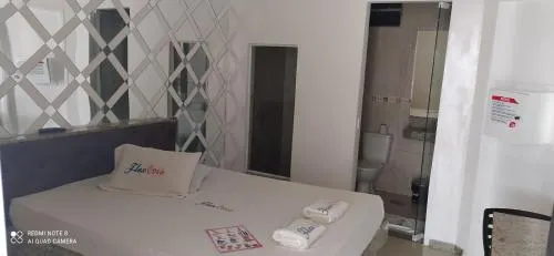 Motel Flex Love - Image 1