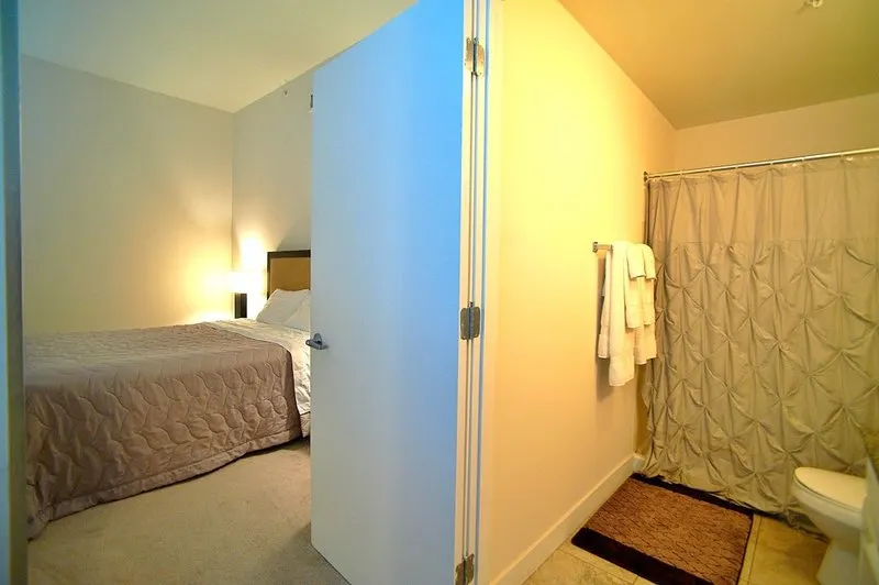 The Pittsfield Hotel Apartments + Suites - Image 1