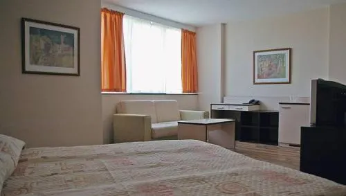 Atagen Hotel - Image 1