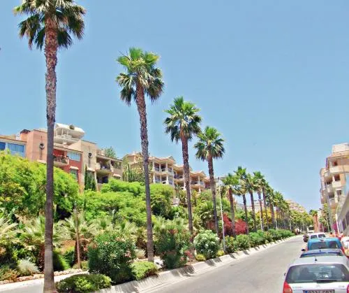 Apartamento Benalmadena Costa - Image 1