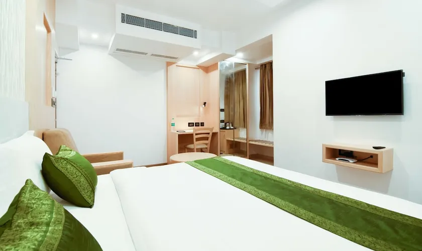 Hotel Vinayak - Image 1