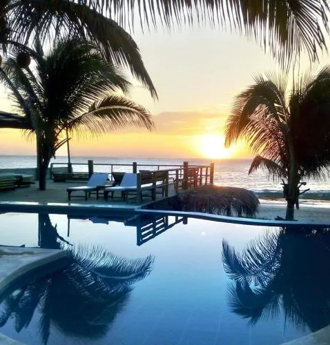 Playa Palmeras - Image 1