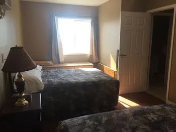 Motel 401 - Image 1