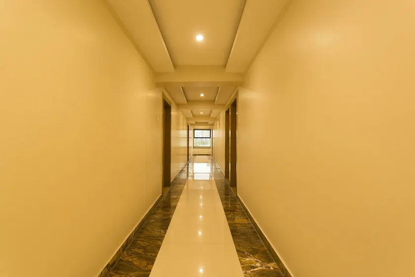 Treebo Sagar Inn - Image 1
