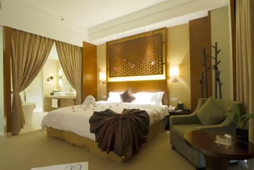 Golden Bay Resort Hotel - Image 1