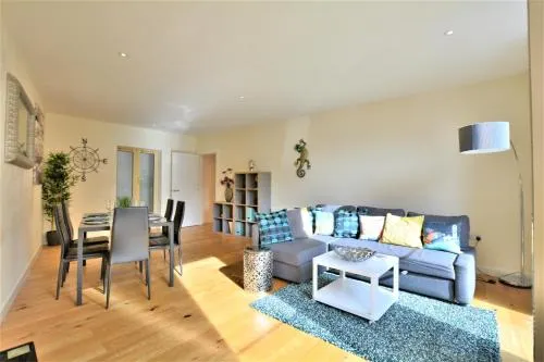 Cardinals Apartment - Image 1