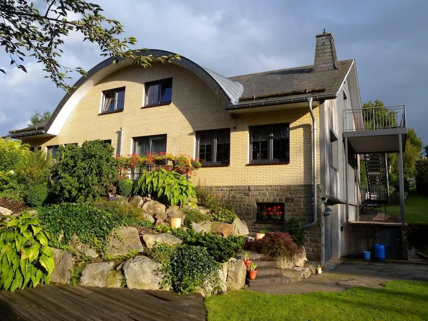 Apartment With Private Garden & Terrace - Image 1