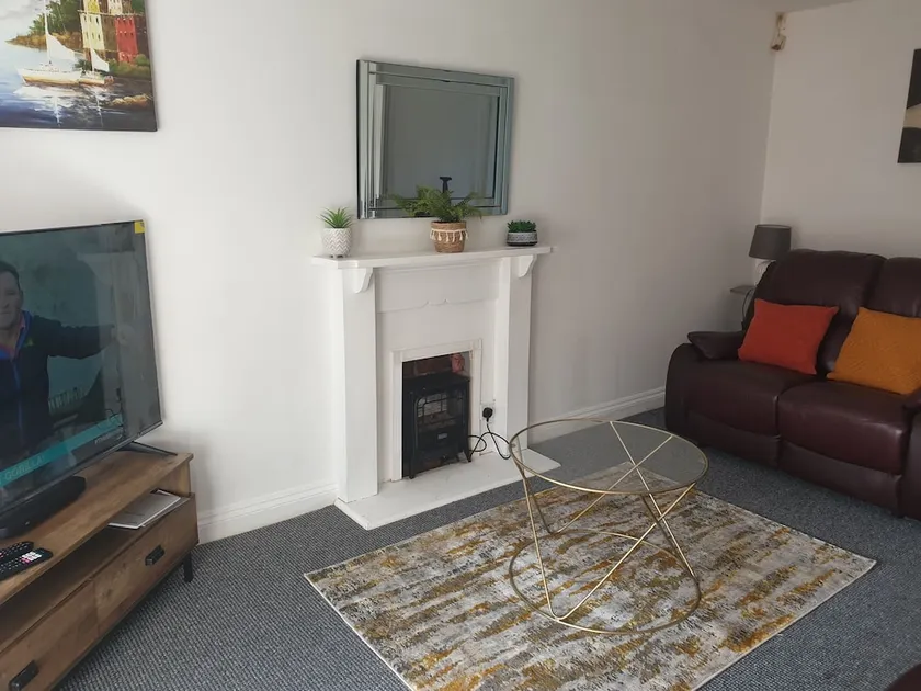 3 Bed House With Parking in Lighthorne Heath - Image 1