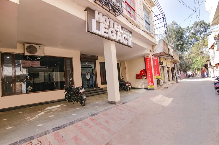 OYO 45544 Hotel Legacy - Image 1