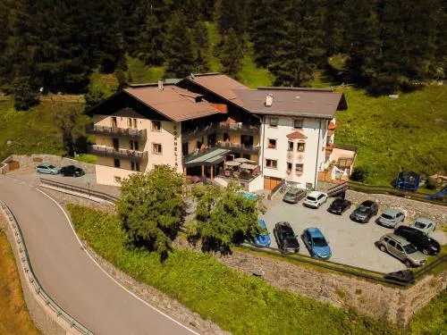 Hotel Cornelia - Image 1