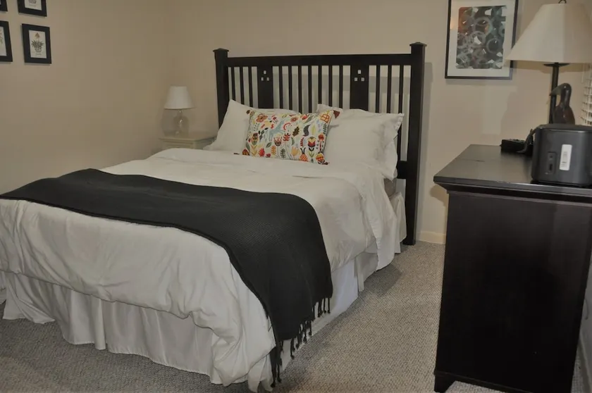 NEWLY REMODELED - Key Colony apartment - Image 1