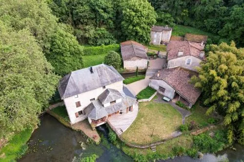 Le Moulin des Rives Somptueuse demeure du XIIème - Image 1