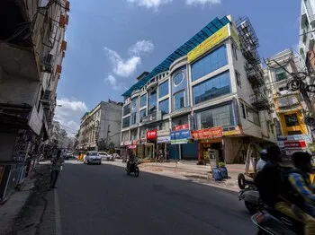 OYO Flagship 362 Hyderabad Abids - Image 1