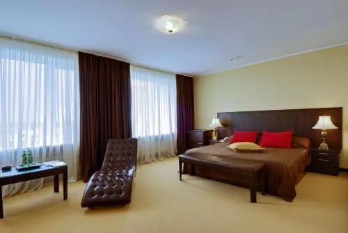 Hotel Kharkov - Image 1