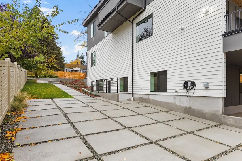 Modern 2 Bedroom Retreat in Seattle - Image 1